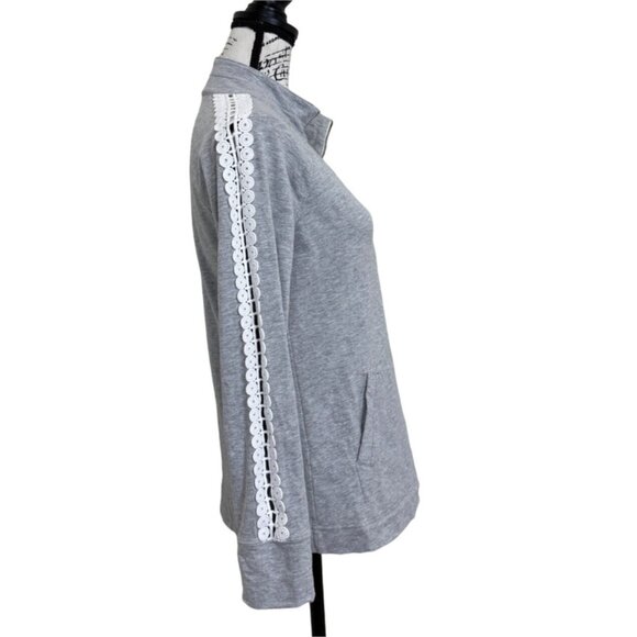 Lilly Pulitzer Women's Grey Pullover With Lace Trim & Half-Zip Collar Size S - Picture 2 of 9